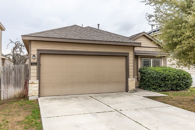 Building Photo - 9122 Vondel Park