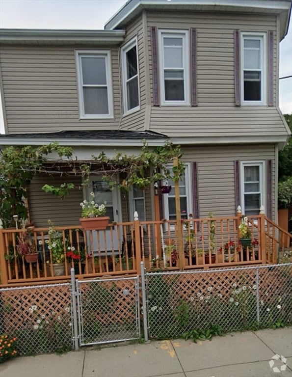 Building Photo - 1241 N High St Unit 2 Rental