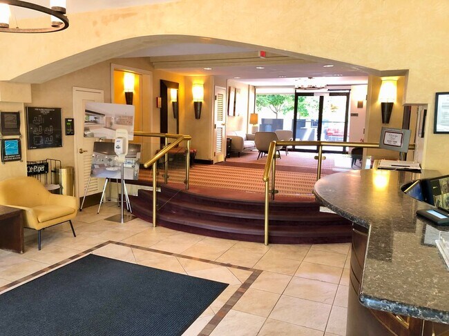 Photo - 950 25th St NW