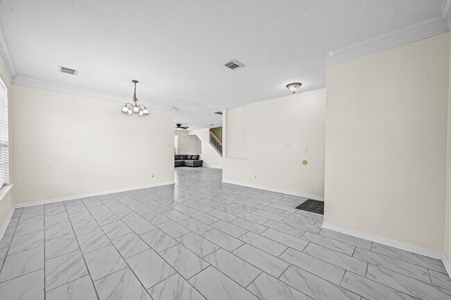 9641 Weldridge Dr