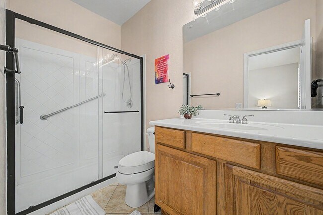 Photo - 881 S Porter St