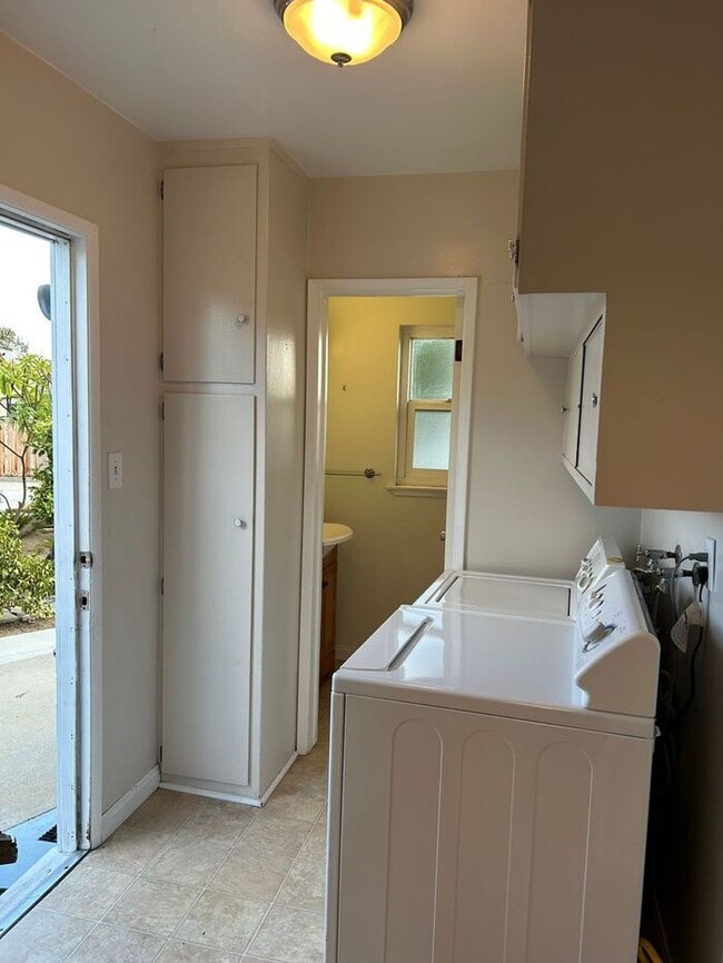 Photo - GREAT 3BD HOUSE WITH INCREDIBLE OUTDOOR SP...