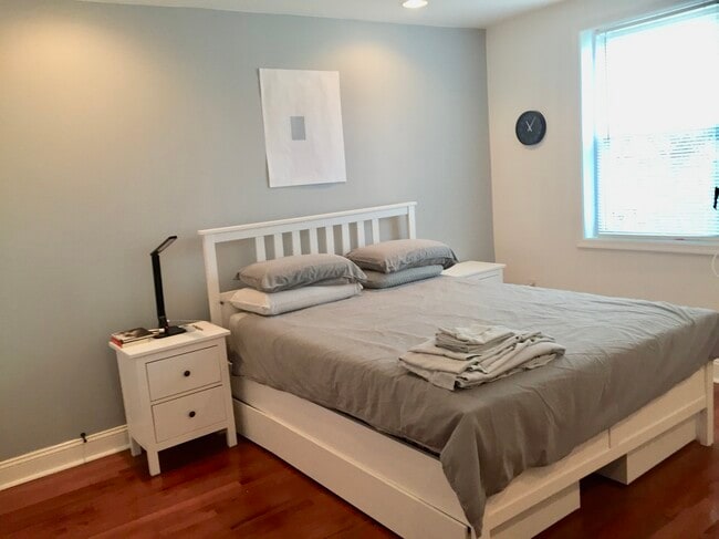 Photo - 853 19th Street Northeast Unidad 1