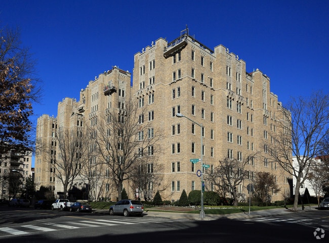 Foto principal - 2101 Connecticut Ave NW