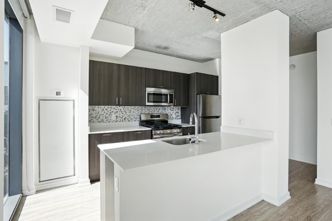 Photo - 1313 S Wabash Ave