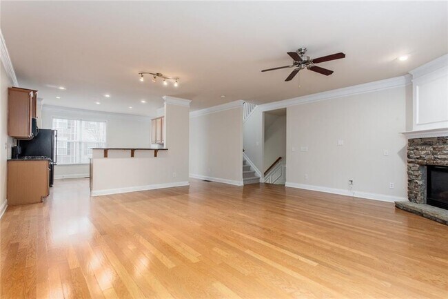 Photo - 5231 Wellsley Bend