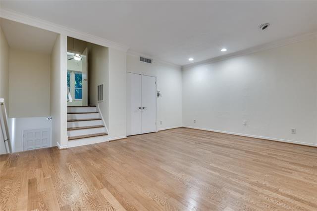 Photo - 3332 Hawthorne Ave