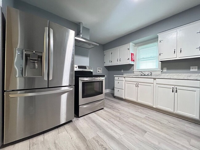 Photo - 1228 Commerce Ave Unit 1228 Commerce Ave #B