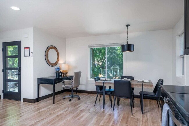 Downtown furnished rental w/ all utilities included (avail. Oct. thru May only)