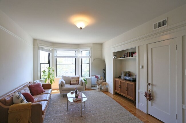 Photo - 3910 Sacramento St Unidad #1