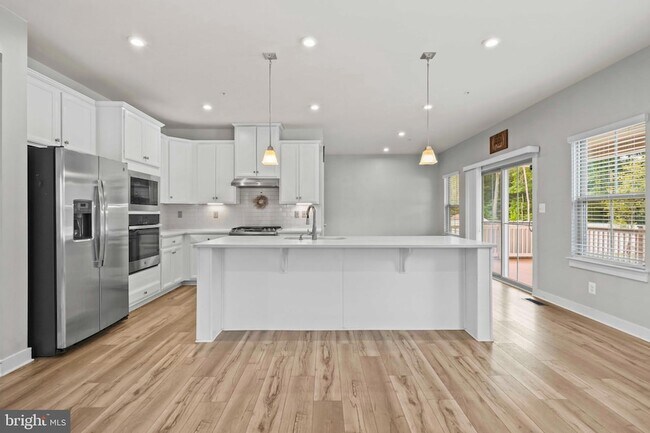 Photo - 3903 Emory Ridge Rd