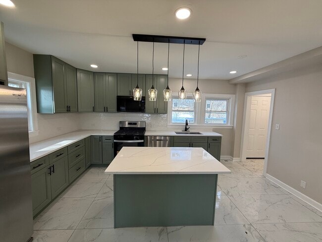 Photo - 408 East End Ave