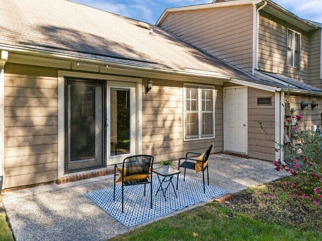 Photo - 67 Crystal Oaks Ct