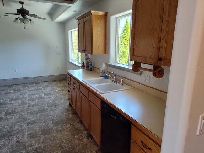 Photo - 280 E 400 S Unit 280