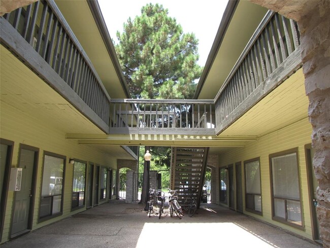 Building Photo - 2815 Rio Grande St Unit 103 Rental