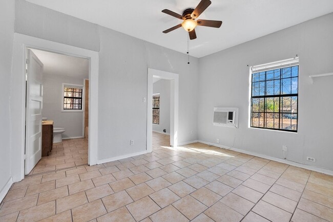 Photo - 652 N San Ignacio Ave