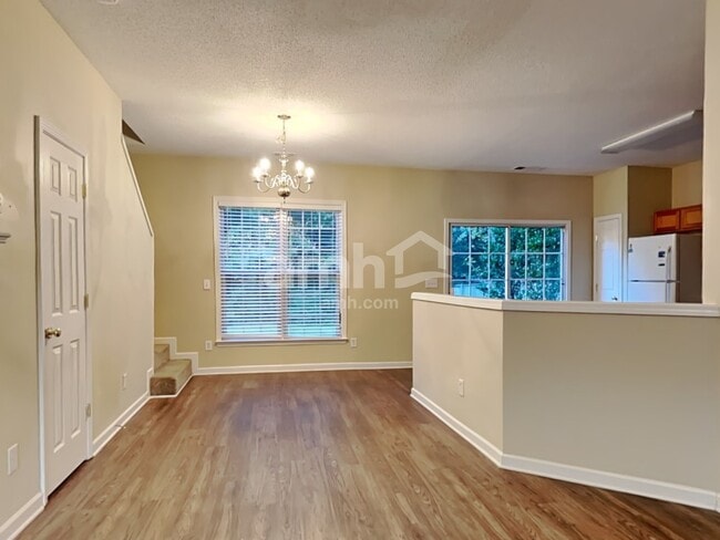 Photo - 1134 Dunedin Trl