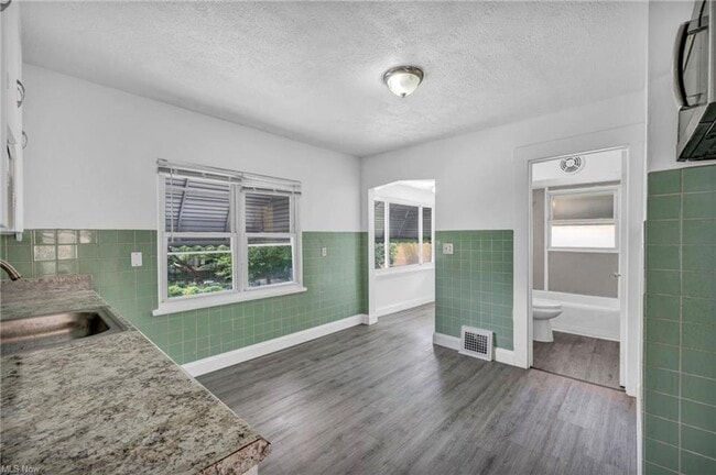 Photo - 4302 W 30th St Unit UP