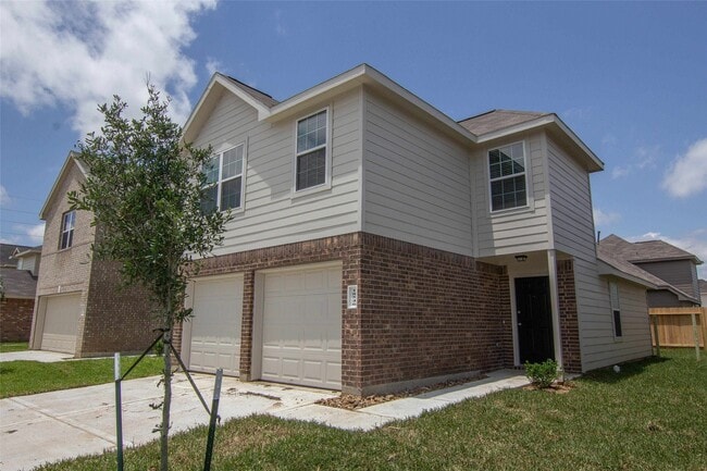 Building Photo - 18546 Rock Flats Ravine Dr