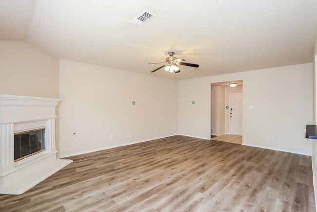 Photo - 2806 Jennie Wells Dr