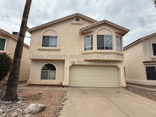 3725 E Taro Ln