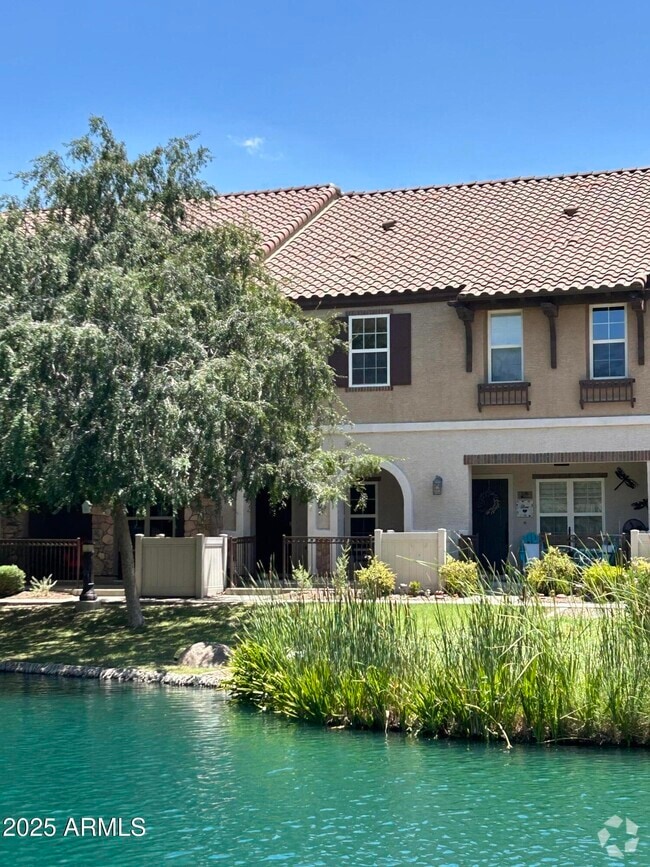 Building Photo - 2670 S Voyager Dr Rental