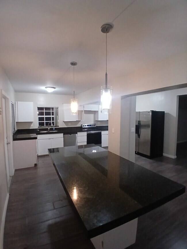 Photo - 5759 SW 61st St