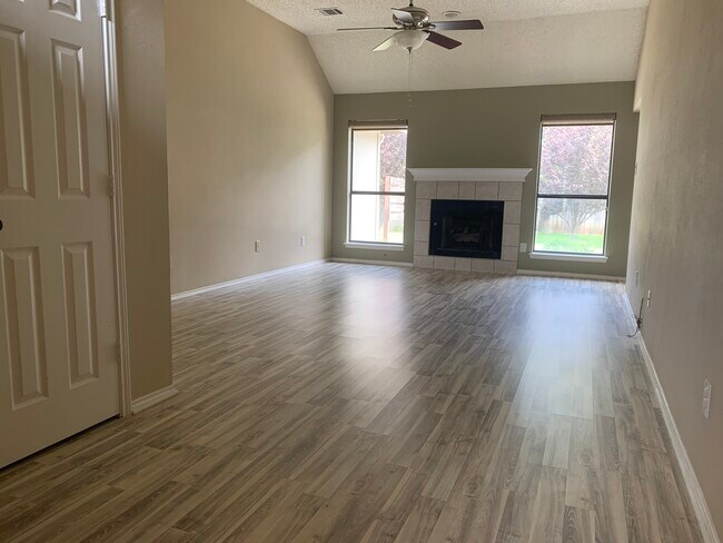 Main Living Area - 1920 Rose Ct