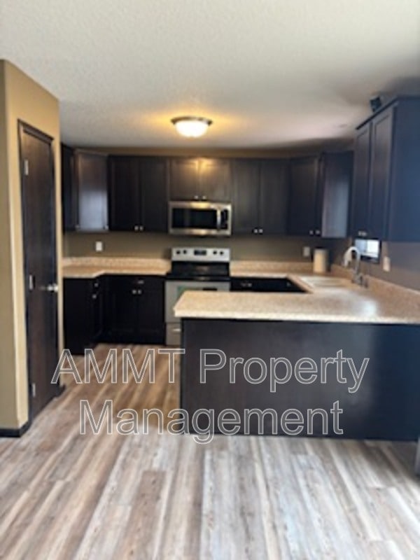 Photo - 2114 Probst Ct SW