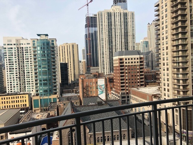 Building Photo - 600 N Dearborn St Unit 1305