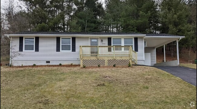 Building Photo - Modern Ranch Home In Christiansburg