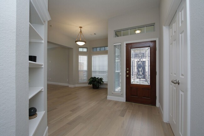 Photo - 7914 Glenn Cliff Dr