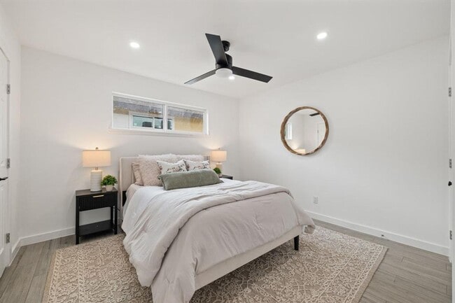5911 Sheridan Ave Unit A101
