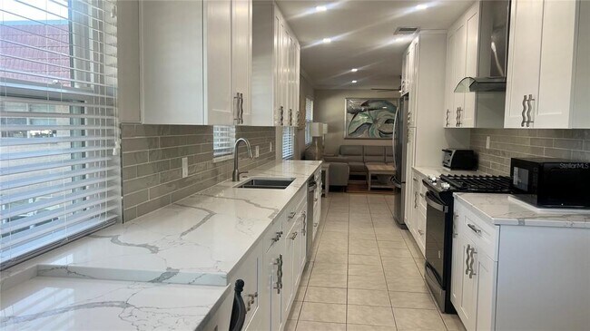 Photo - 10036 63rd Ave N Unidad 22