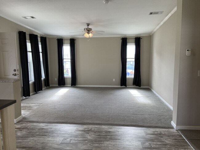 Photo - 7300 20th St