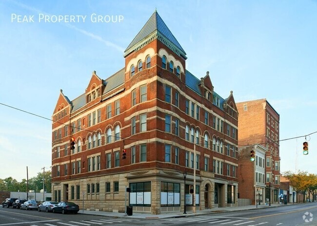 Building Photo - 975 E McMillan St Unit 303 Rental