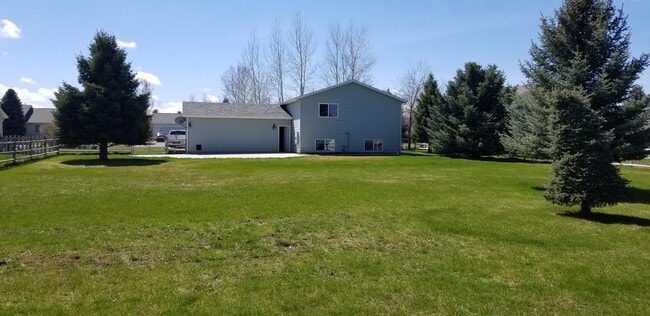 Photo - 341 Valley Grove Dr