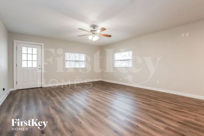 Photo - 920 E Dr Martin Luther King Jr Blvd