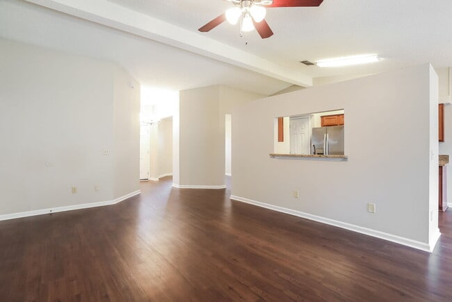 Photo - 4519 Antler Hill Dr E