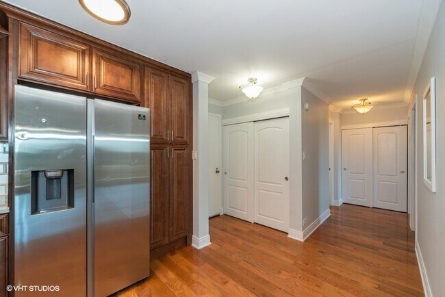 Photo - 16 E Old Willow Rd Unit 206-S