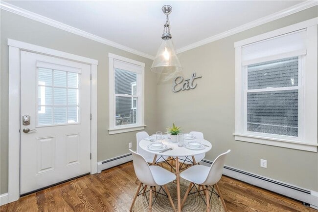 Photo - 21 Bayview Ave