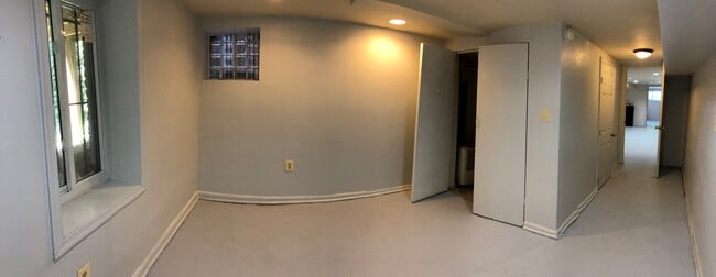 Photo - 902 Westminster St NW