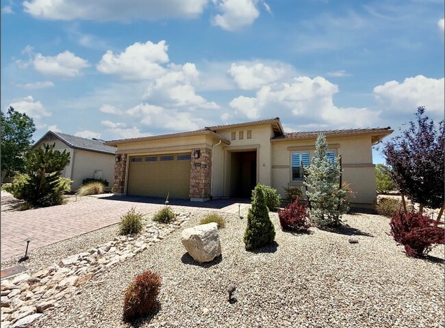 Photo - Move-In Ready 2 Bed, 2 Bath Home in Prime Prescott Location