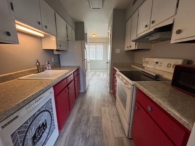 Photo - All Utilities Included! Condo in Winrock Villas