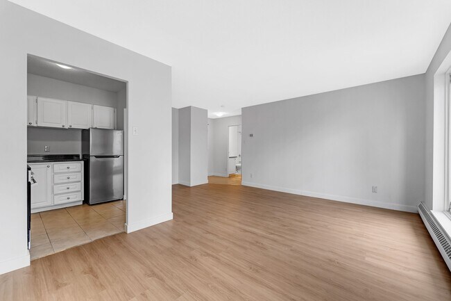 Photo - 145 York St Unit 302