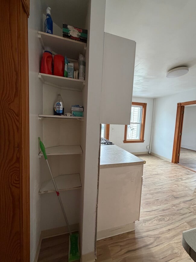 Kitchen - 6 Smythe St Unit 2