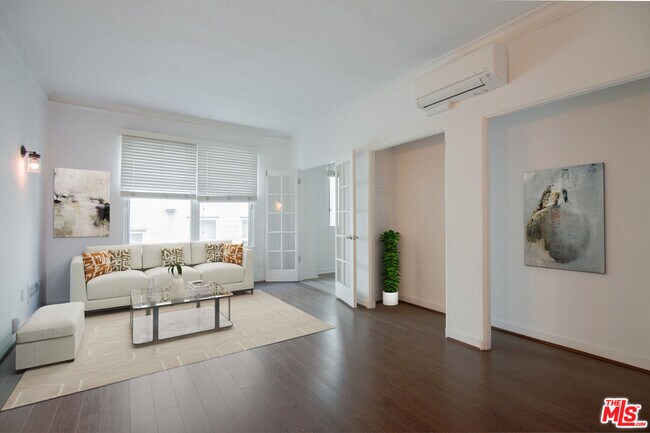 Photo - 1201 N Crescent Heights Blvd Unit 104