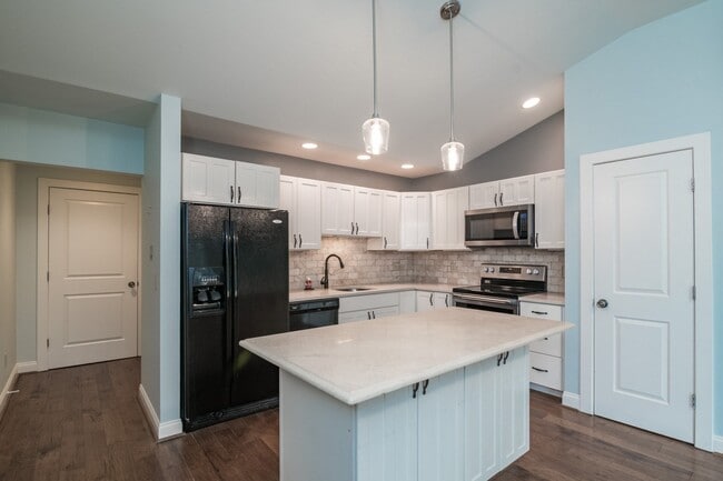 24 Myers Farm Ln Unit 24