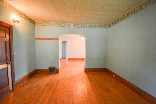 Photo - 209 S Pearl St Unit #1