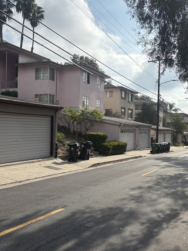 Building Photo - 4101 Don Tomaso Dr Unit 1-4 Rental